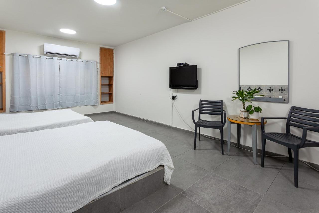 Little Prince Hostel-5 Min Walk To The Beach Ελάτ Εξωτερικό φωτογραφία
